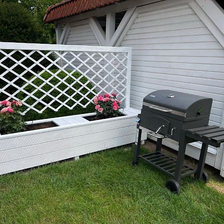 Familienfreundliche Ferienwohnung Mit Wintergarten Badow Extérieur photo
