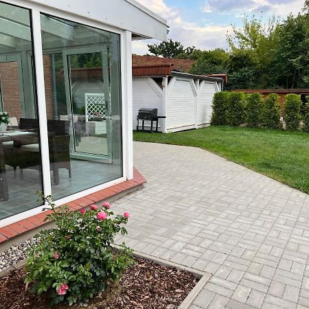Familienfreundliche Ferienwohnung Mit Wintergarten Badow Extérieur photo