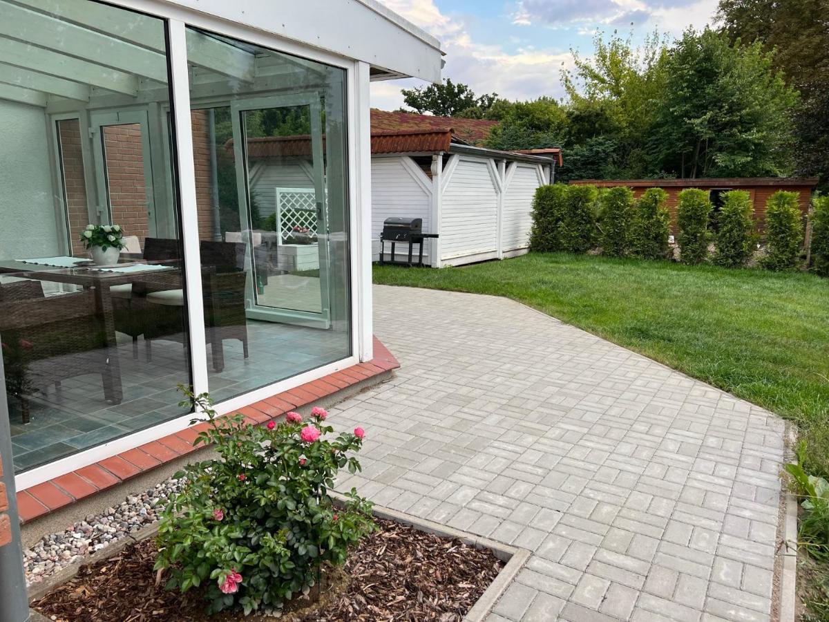 Familienfreundliche Ferienwohnung Mit Wintergarten Badow Extérieur photo