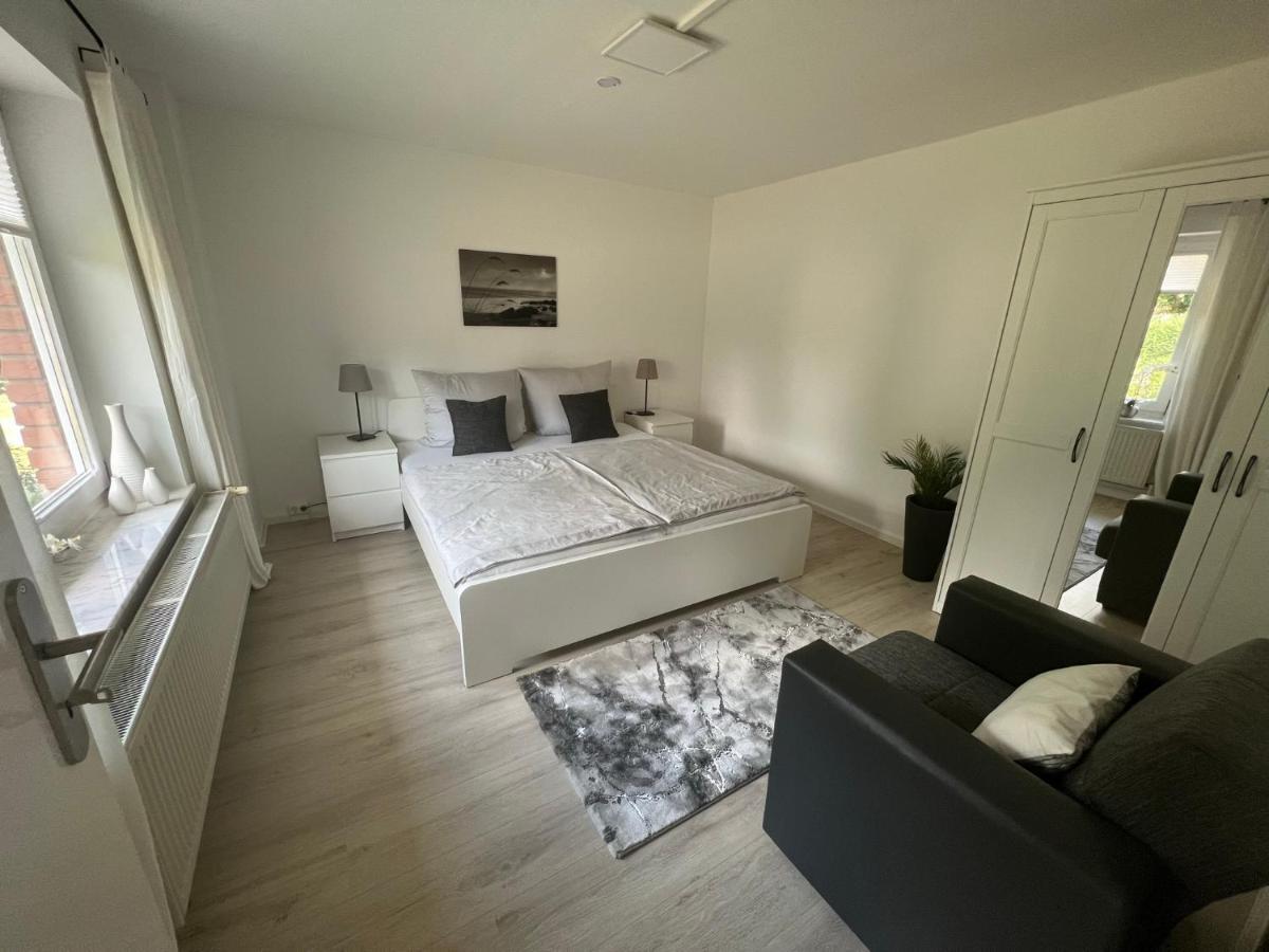 Familienfreundliche Ferienwohnung Mit Wintergarten Badow Extérieur photo